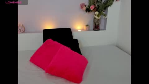 My name is AMY... Nice to meet you  thumb up me please its important online show from December 2024 04:30:02 PM