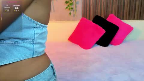 My name is AMY... Nice to meet you  thumb up me please its important online show from September 2025 04:01:02 PM