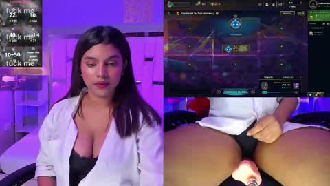 amyevan_ online show from November 2025 08:21:02 PM