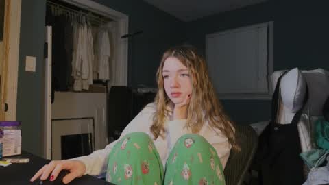 Amy online show from November 2025 04:14:02 AM