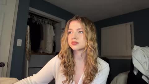 Amy online show from November 2025 06:40:02 AM