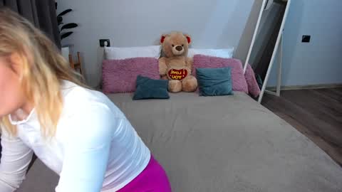 amymilson online show from December 2024 03:21:01 PM