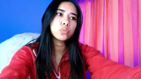 Amy ... Nice to meet u   thumb up me please its important online show from November 2025 06:33:02 PM