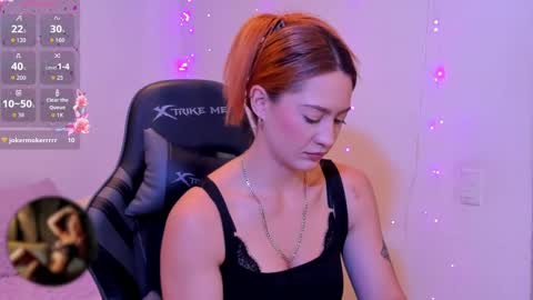 Amy online show from September 2025 07:16:01 PM