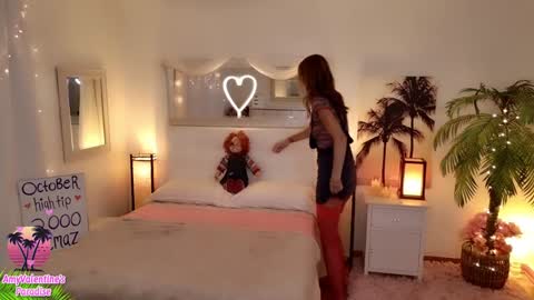 Snapshot of amyvalentine chatting on October 2025 05:52:01 AM  AmyValentine  online show from October 2025 05:52:01 AM