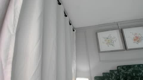 Ana  online show from December 2025 10:53:01 AM