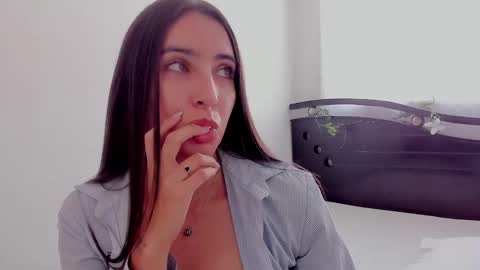 Ana  IG an castillo 1 online show from March 2025 01:21:01 PM