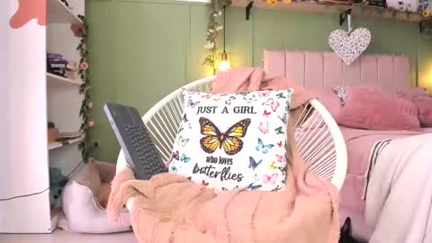 Ana Maria online show from February 2025 08:59:01 PM