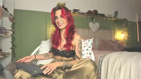 Ana Maria online show from March 2025 10:43:01 PM