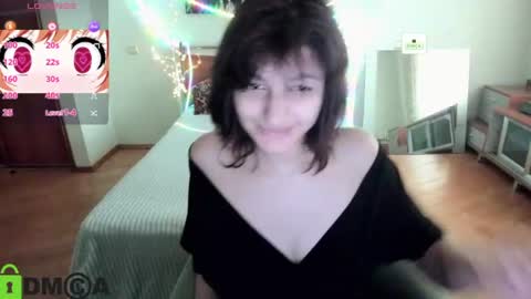 Snapshot of ana_jil chatting on June 2026 05:35:02 PM Hi Im Ana online show from June 2026 05:35:02 PM