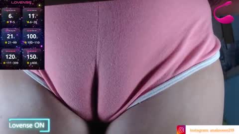 Snapshot of ana_loveee chatting on September 2025 10:17:01 AM Ana lopez - Cameltoe girl online show from September 2025 10:17:01 AM