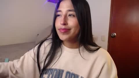 Snapshot of ana_m_ chatting on October 2025 11:55:01 PM Ana online show from October 2025 11:55:01 PM