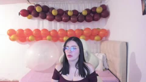 Im anna but you can call me as you want online show from February 2025 11:15:01 PM