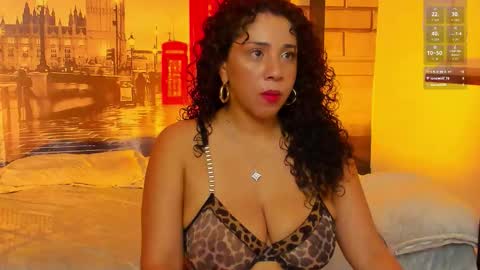 Ana My schedule 0400 - 1600 GMT -5 online show from November 2025 10:16:02 AM