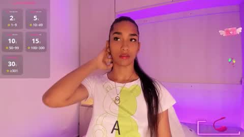 anaacollins_ online show from November 2025 11:42:02 AM