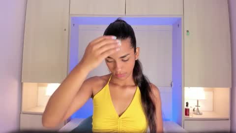 anaacollins_ online show from January 2026 11:45:02 AM