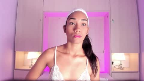 anaacollins_ online show from March 2026 11:38:01 AM