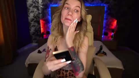 Nika online show from February 2025 09:58:01 AM