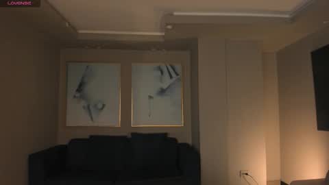 Ana  online show from September 2025 12:18:01 PM