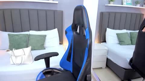 A N A online show from December 2025 08:38:02 PM