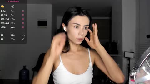 Ana Henao or Annie... Follow me ahenaocb Insta  X online show from November 2025 11:19:02 PM