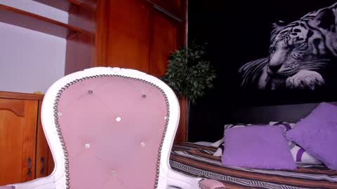 Snapshot of anahi__18 chatting on January 2025 11:10:02 AM Anahi online show from January 2025 11:10:02 AM