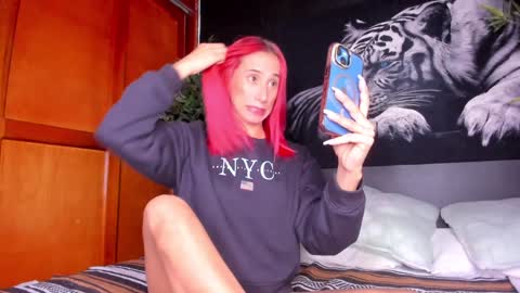 Snapshot of anahi__18 chatting on February 2025 02:55:01 AM Anahi online show from February 2025 02:55:01 AM