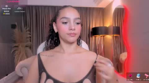 Snapshot of anahi_curlie1 chatting on July 2026 11:16:02 AM Anahi Curlie online show from July 2026 11:16:02 AM