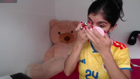 Anahi Browns online show from July 2026 06:45:01 PM