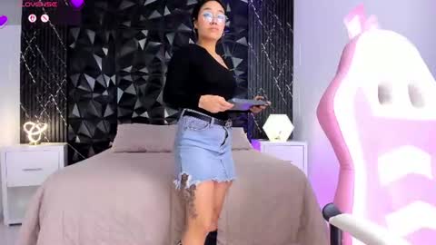 Snapshot of anaiaclarck chatting on July 2026 03:21:02 AM Im Sara online show from July 2026 03:21:02 AM