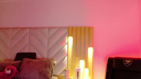 Anaise  online show from March 2026 11:33:02 AM