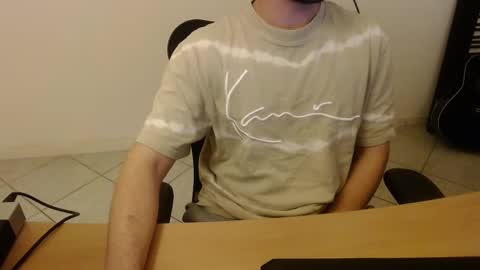 Snapshot of analo08 chatting on February 2025 08:48:02 PM analo08 online show from February 2025 08:48:02 PM