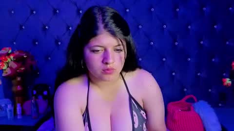 Snapshot of analybigboobs chatting on October 2025 04:54:01 AM catherin owen online show from October 2025 04:54:01 AM