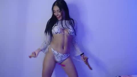 Snapshot of analymilles chatting on November 2025 03:18:02 AM analymilles online show from November 2025 03:18:02 AM