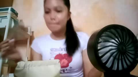 Mia online show from April 2026 06:00:02 AM