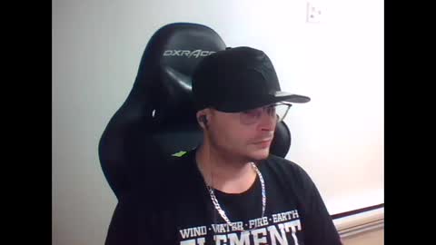 anarchyy1994 online show from April 2026 10:32:01 AM