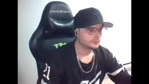 anarchyy1994 online show from April 2026 09:19:01 AM