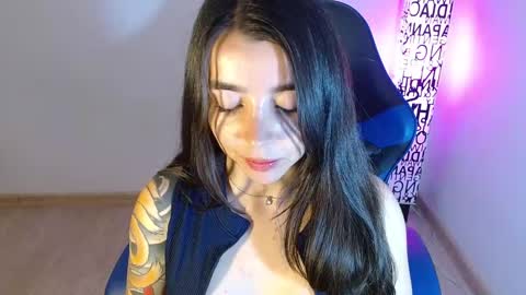 ana 3 online show from December 2025 01:01:02 AM