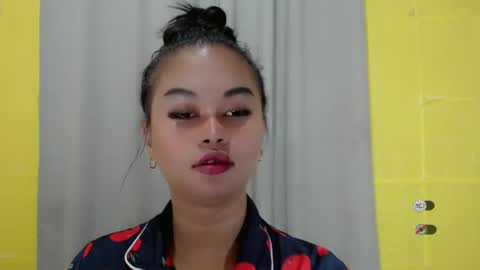 Snapshot of anaruru_ chatting on January 2025 10:59:01 AM ANA online show from January 2025 10:59:01 AM