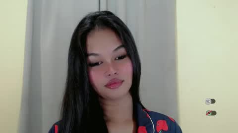 Snapshot of anaruru_ chatting on March 2025 06:43:02 PM ANA online show from March 2025 06:43:02 PM