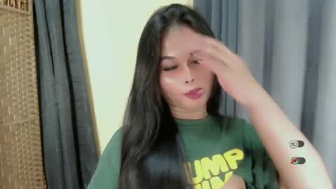 Snapshot of anaruru_ chatting on September 2025 04:51:02 PM ANA online show from September 2025 04:51:02 PM