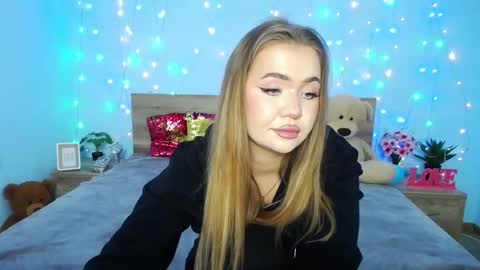 anastacyyellig online show from January 2025 03:00:02 AM