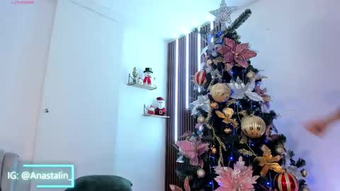 Ana Stalin online show from December 2025 10:30:02 PM