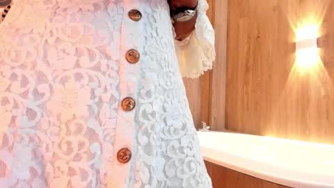 Ana 3 online show from November 2025 08:20:01 PM