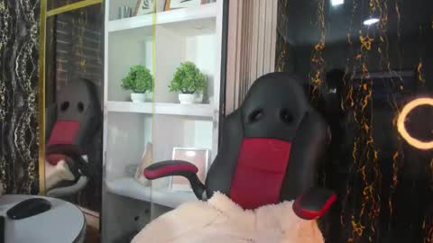 Anastasia online show from March 2026 01:15:02 PM