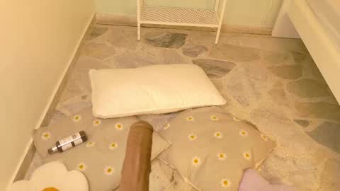 Kendra  online show from November 2025 11:20:02 AM