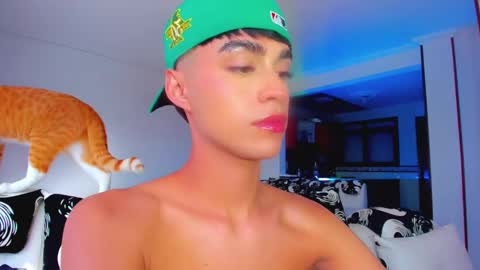 Snapshot of anddy_grey1 chatting on January 2025 08:32:01 PM Dani 3 online show from January 2025 08:32:01 PM