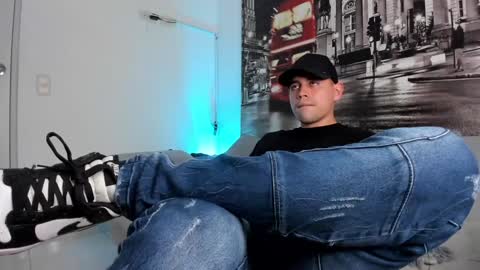 Snapshot of ander_perez chatting on January 2025 10:51:01 PM ANDER online show from January 2025 10:51:01 PM