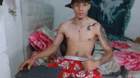 andr_093 online show from May 2026 03:24:01 AM