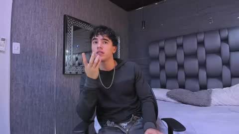 Andre Parker online show from December 2024 01:25:01 AM